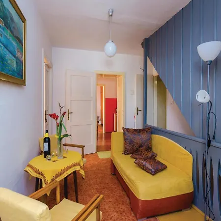 Lejlighed Three-bedroom In Kolocep *